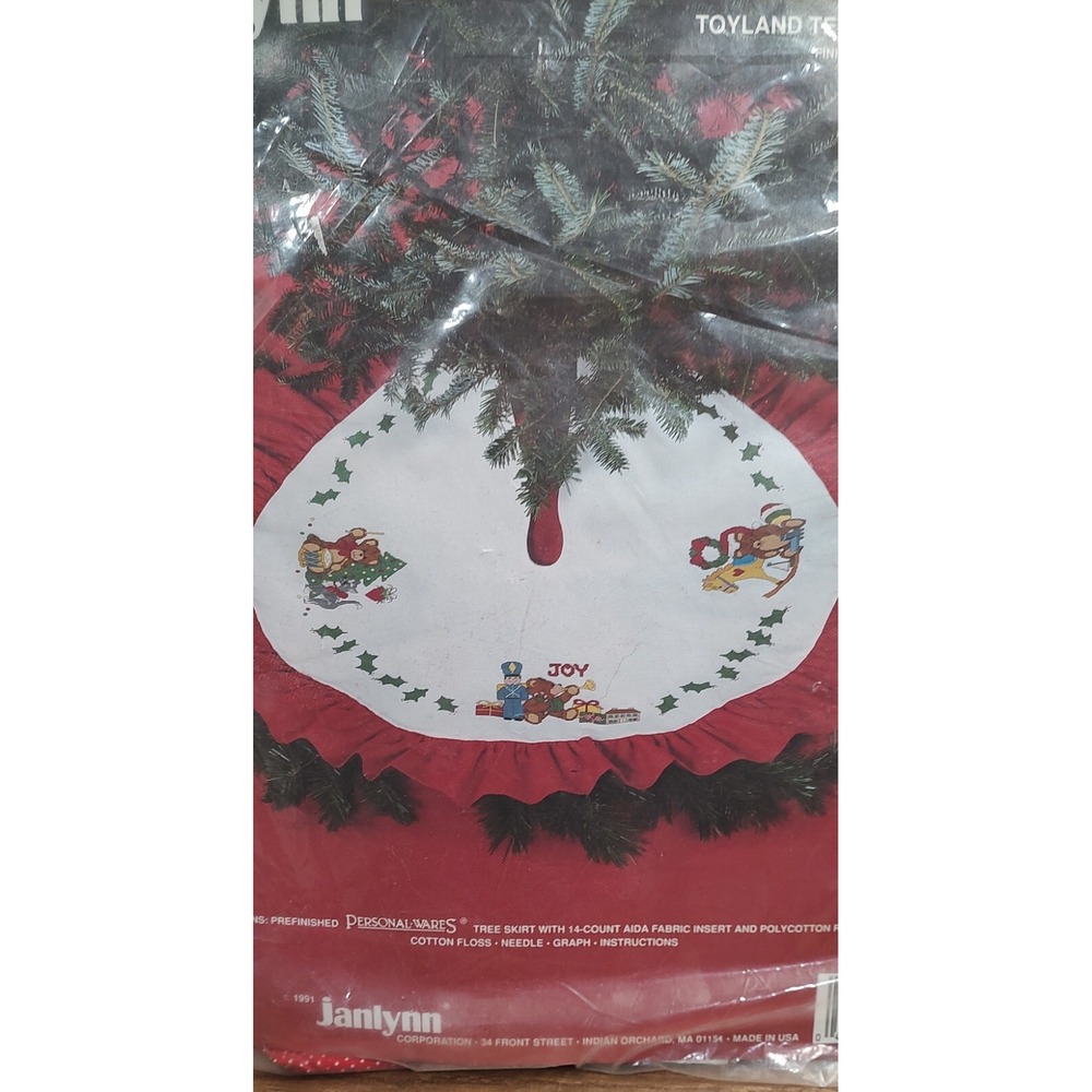 Janlynn Christmas Tree Skirt #957-73 Cross Stitch Kit Toyland Teddy Bear W62